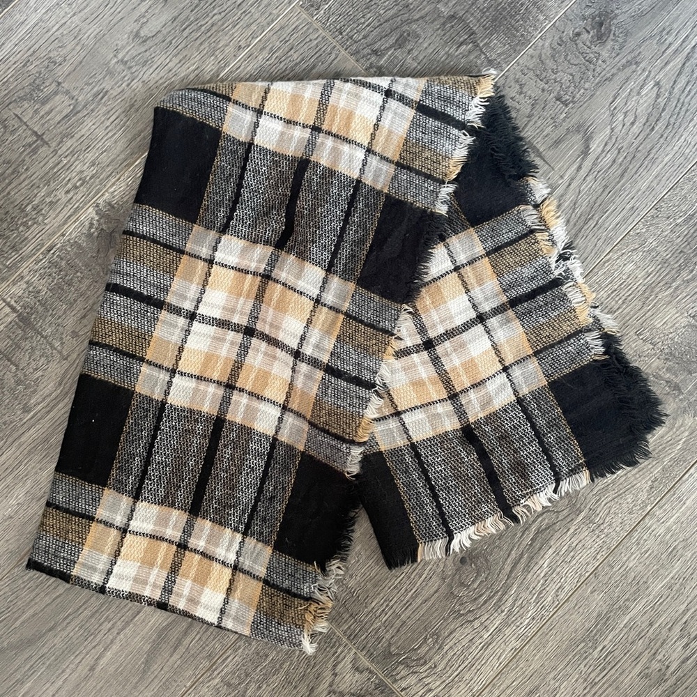Plaid Black and Tan Scarf